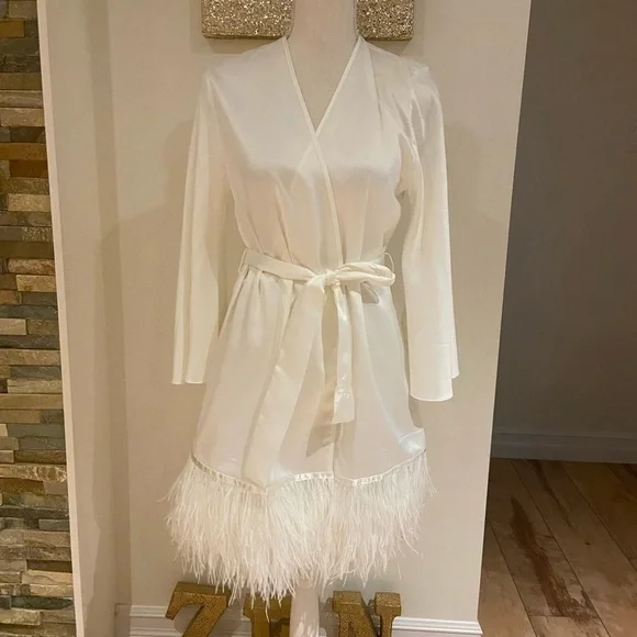 NWOT Raya Collection Swan Cover Up - Picture 7 of 10